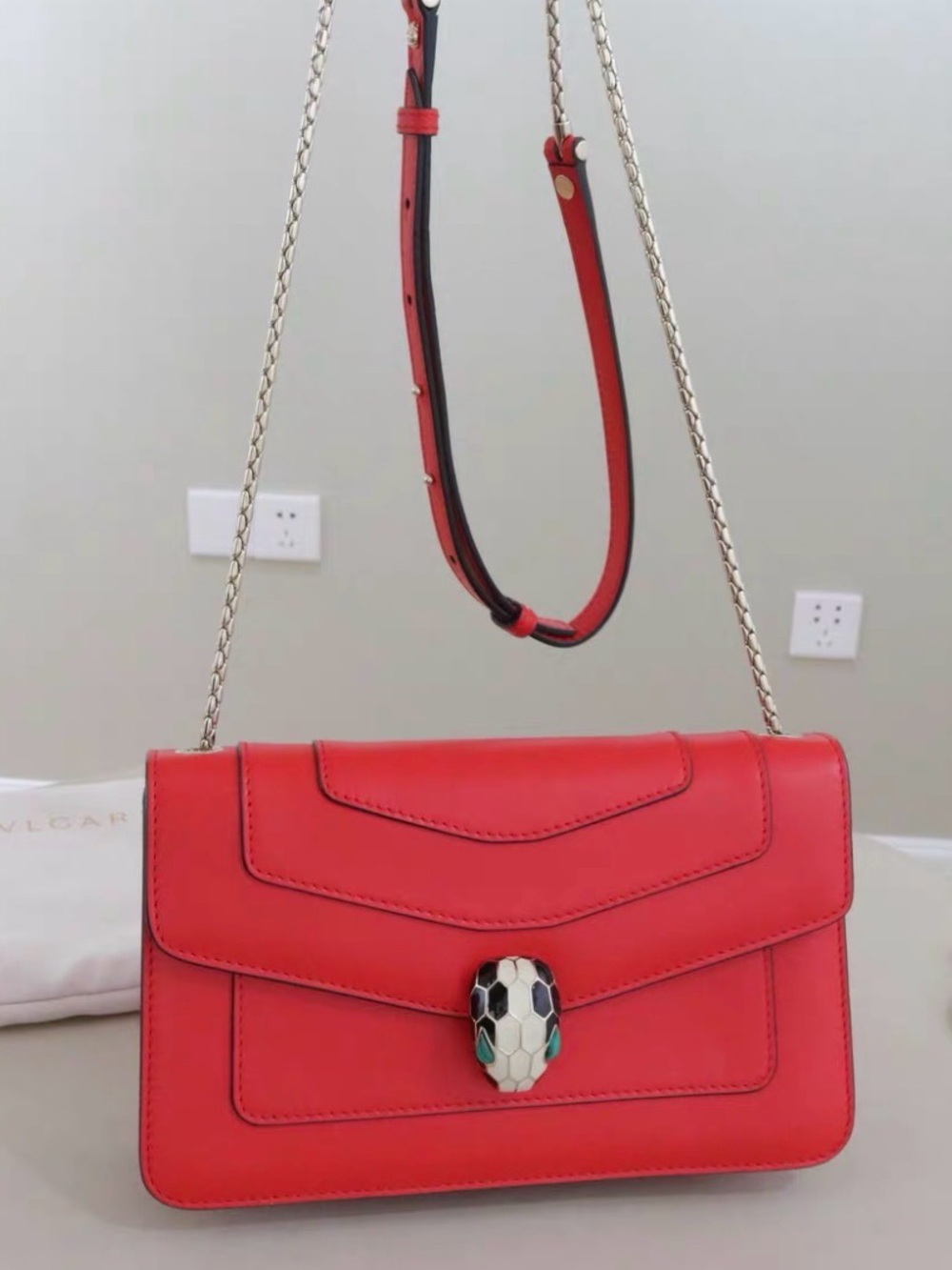 🚩steal Bulgari Red Leather Serpenti Crossbody Bag with Chain Strap